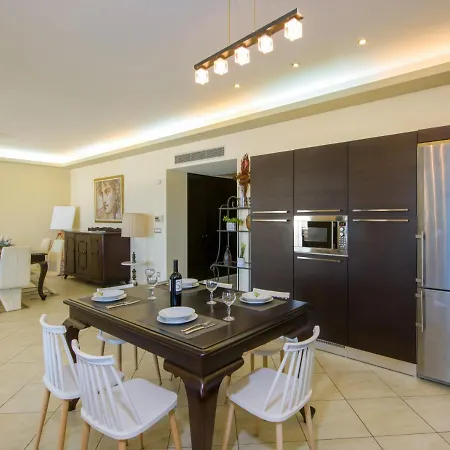 Manolia Dream 3-bedrooms 30m To The Apartment *